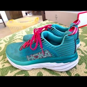 Hoka Bondi 6 Women’s Running Shoes size 9.5